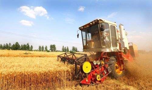中国农业机械发展历程及以后发展方向